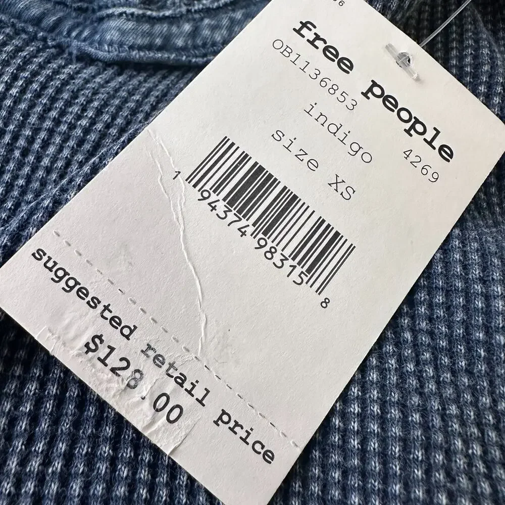 Free People Twisted Cable Cuff Top Women’s XS‎ Indigo Blue Pullover Knit NWT New